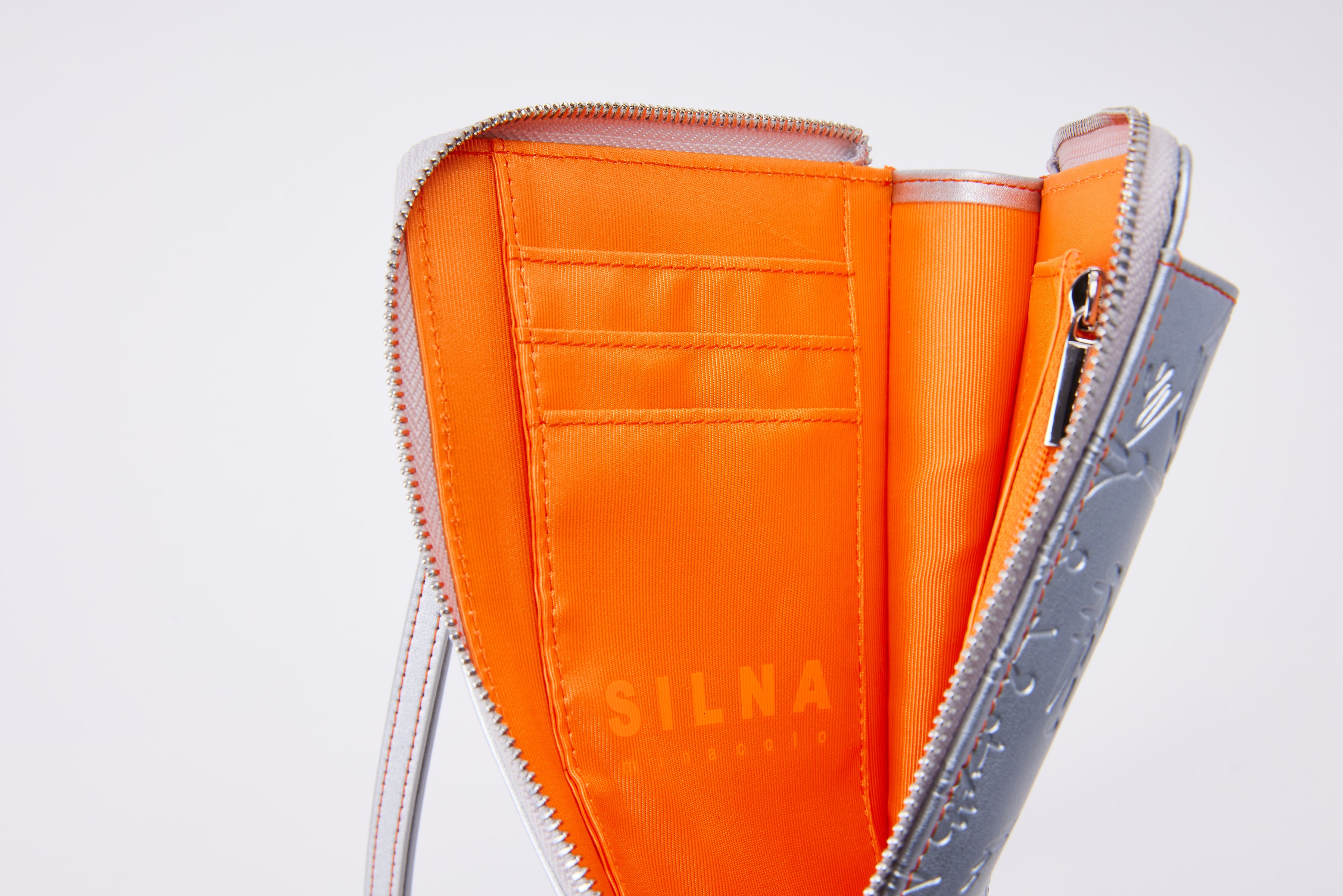 Embossed mobile phone case L/SZ1503-2