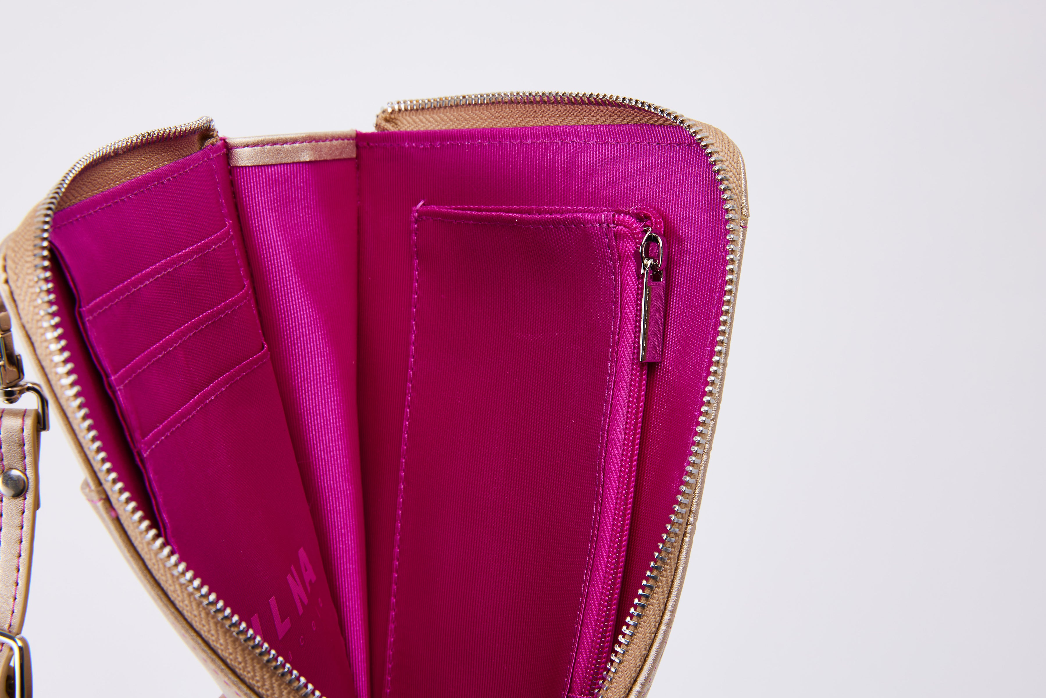 Embossed mobile phone case L/SZ1503-2