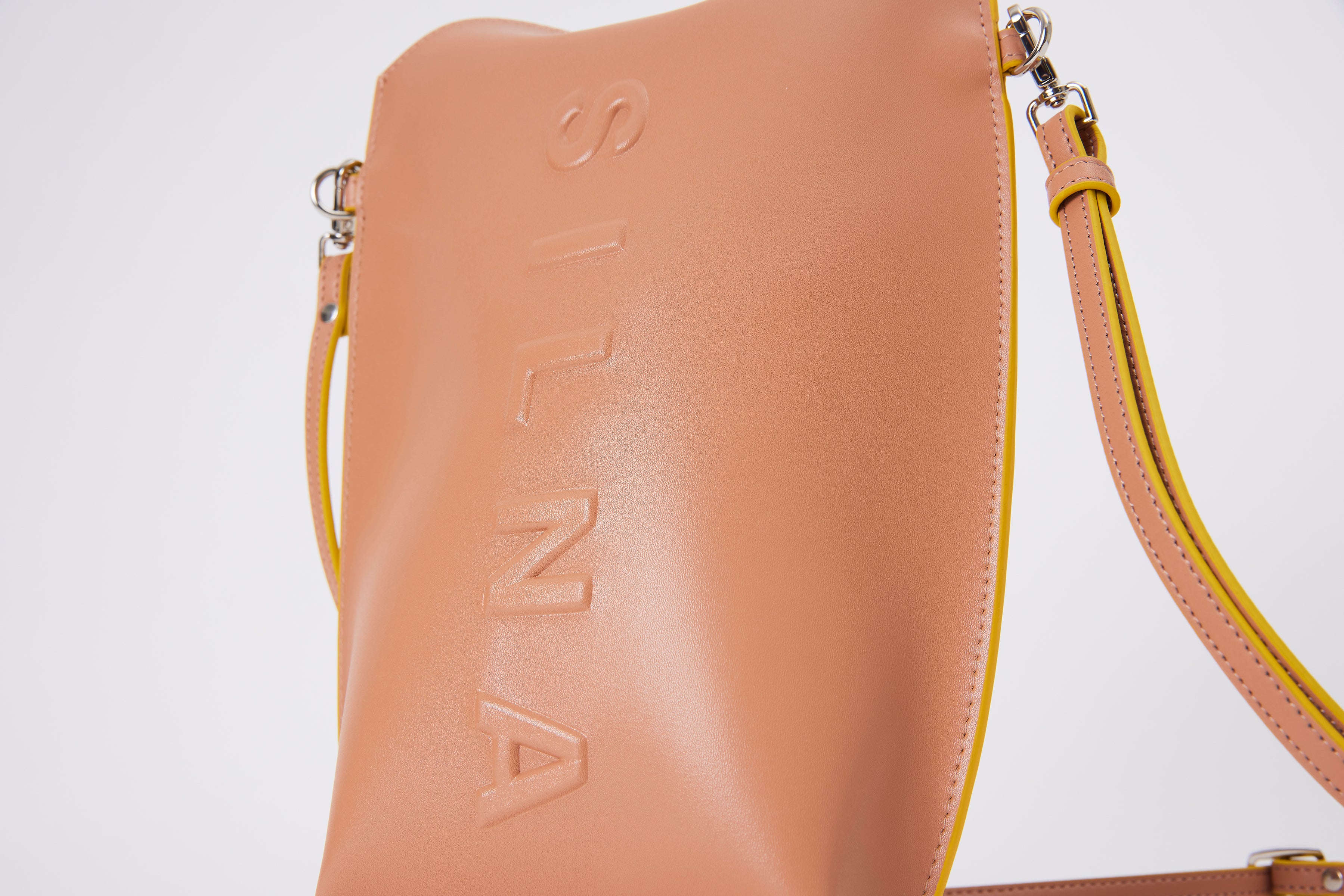 Multi-case BIG/SZ1501-2 back in stock!