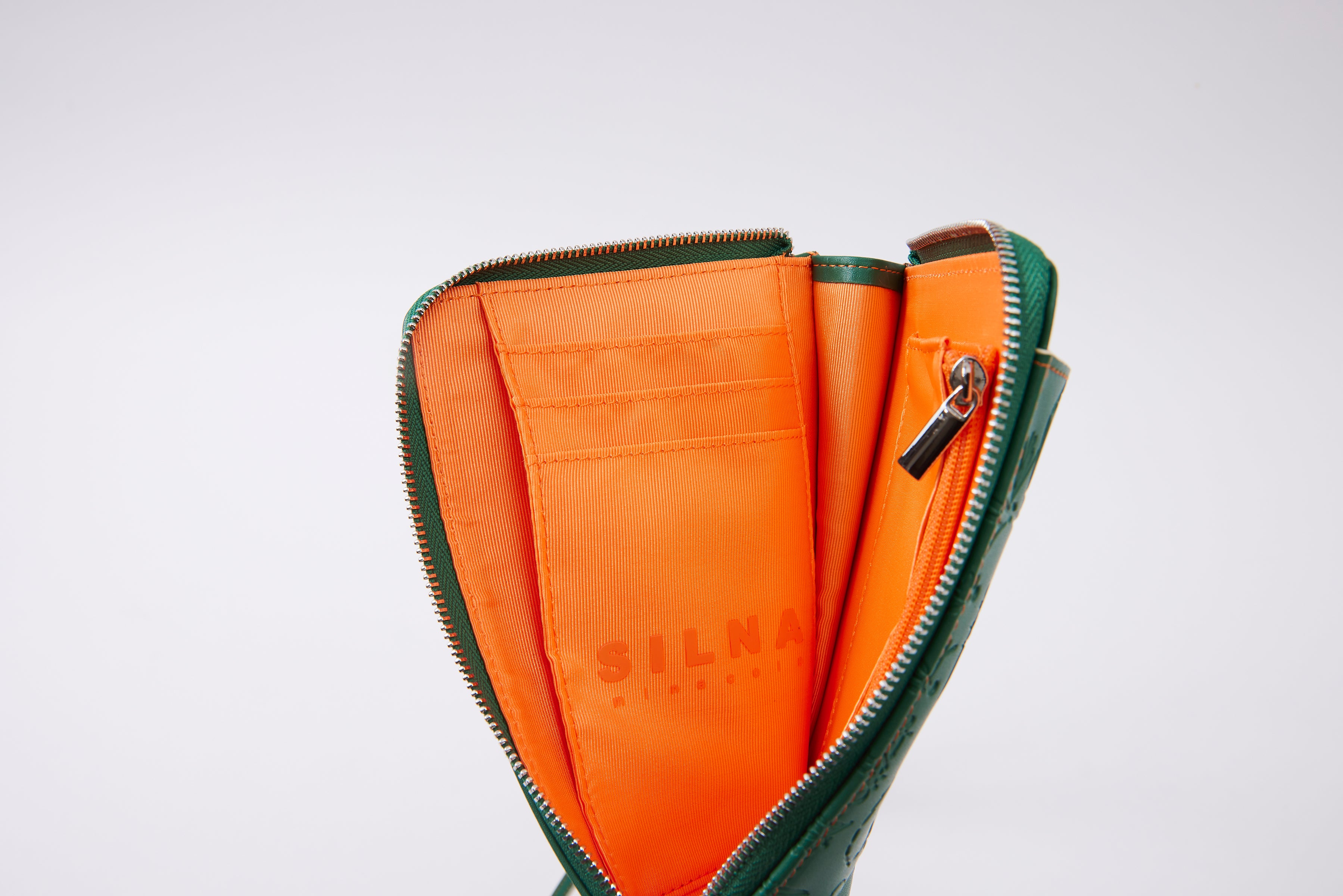 Embossed mobile phone case L/SZ1503-2