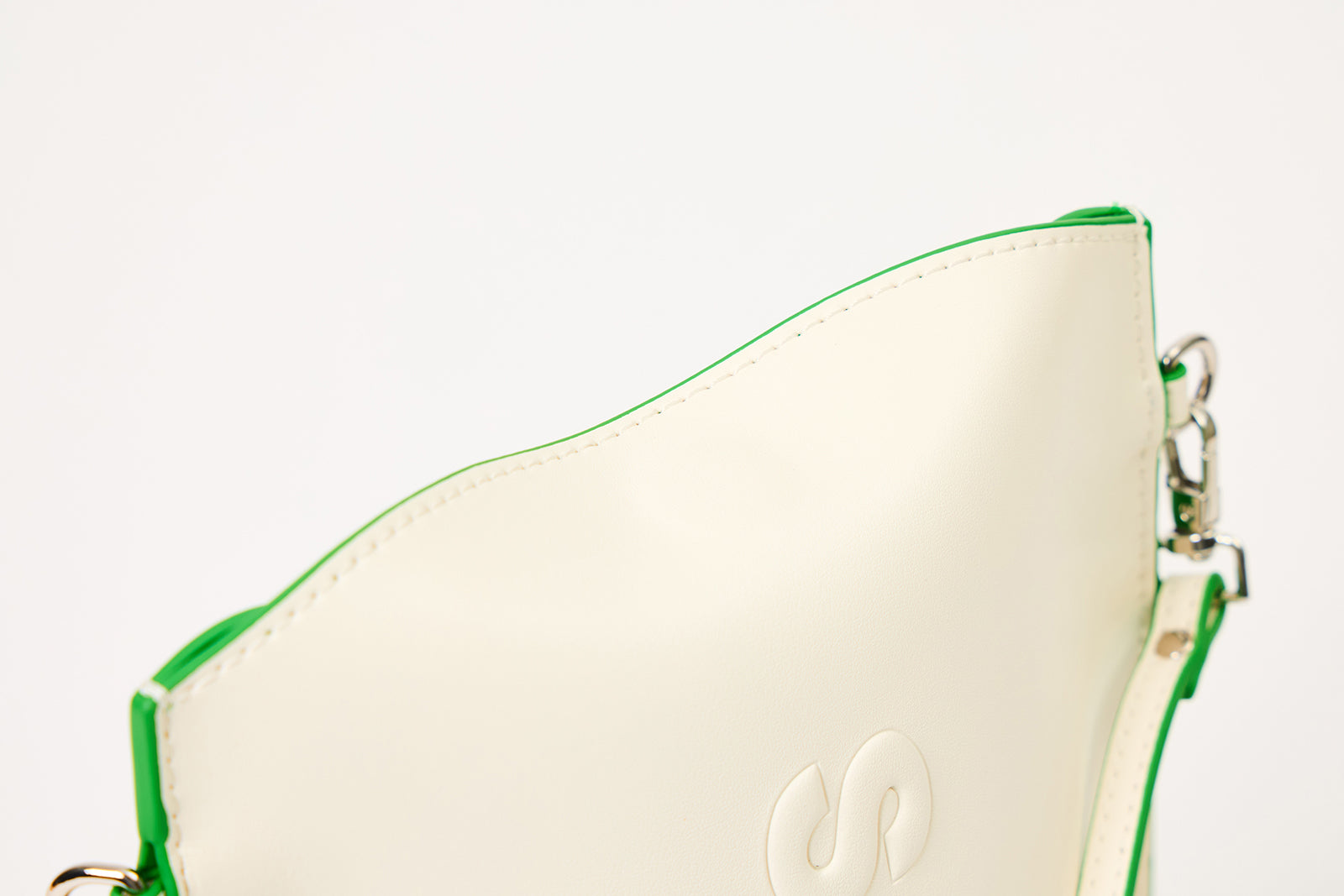 マルチケース　／ SZ1501-2【2026】