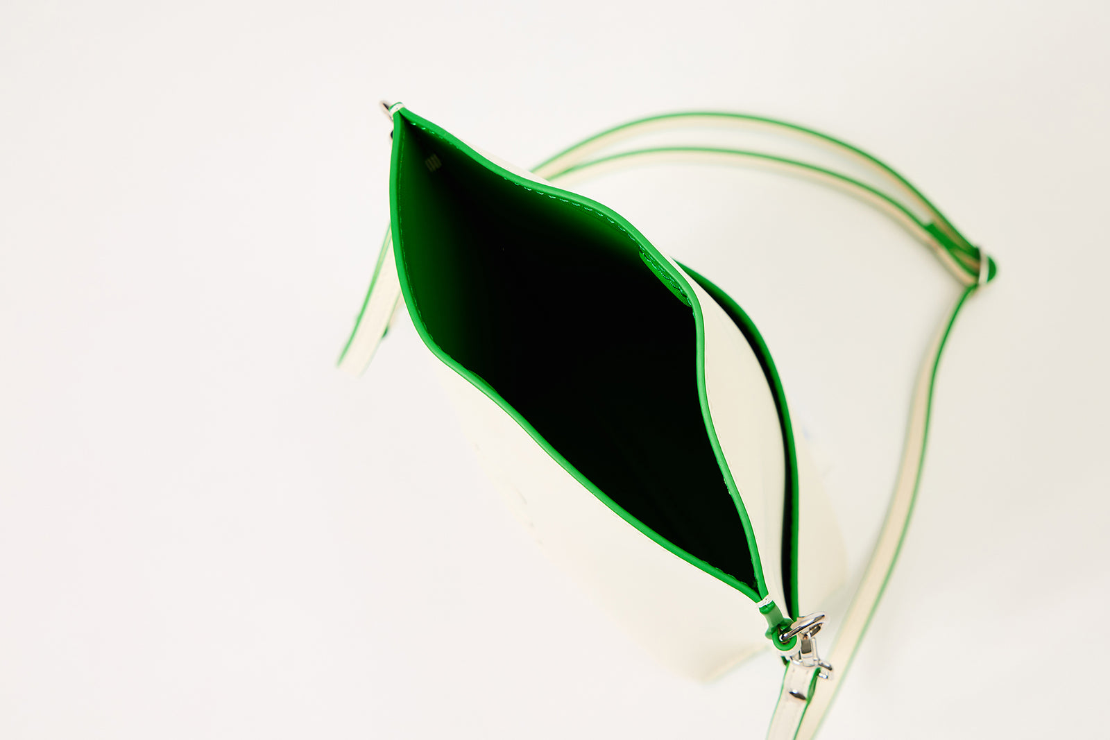 マルチケース　／ SZ1501-2【2026】