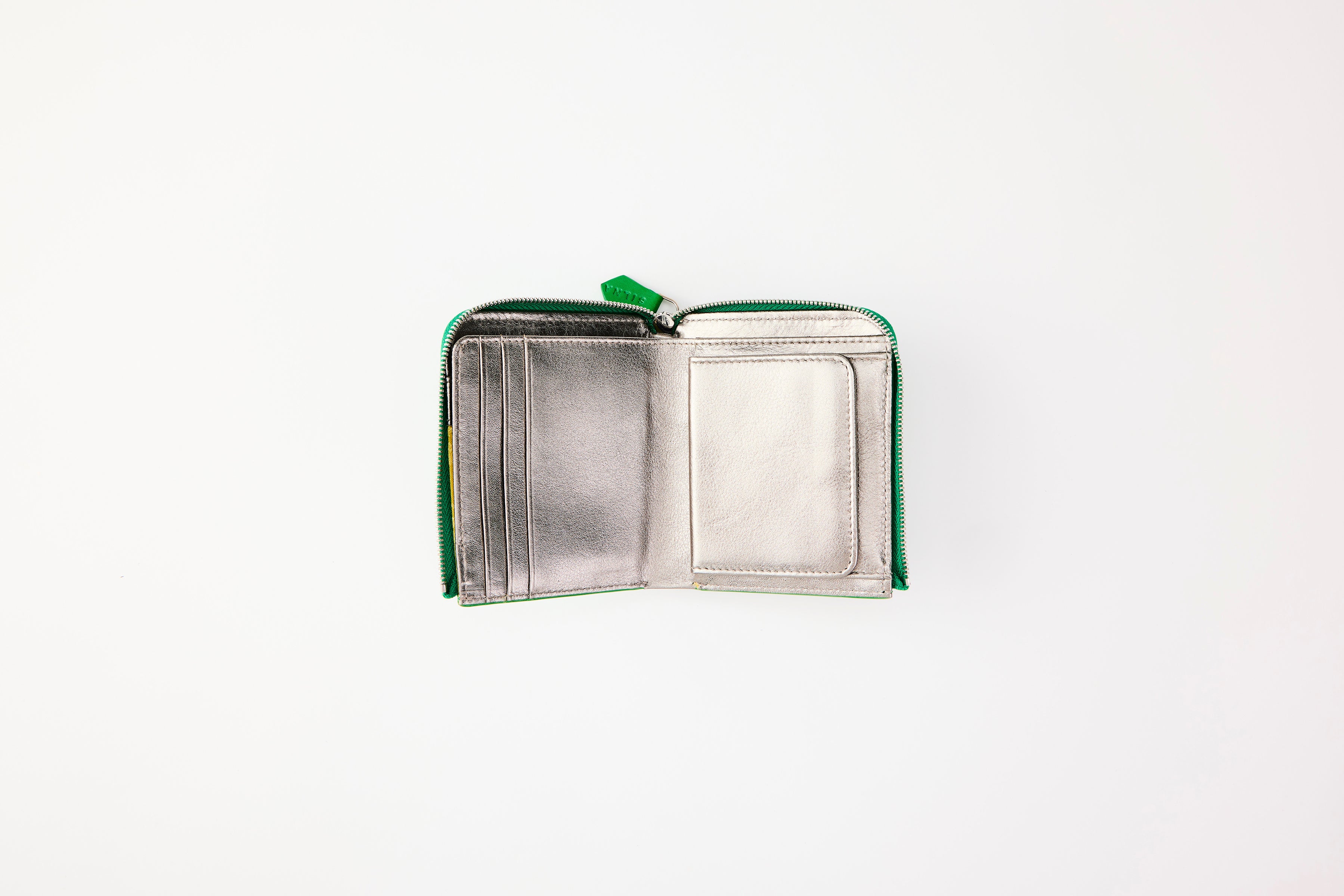 SHORT WALLET