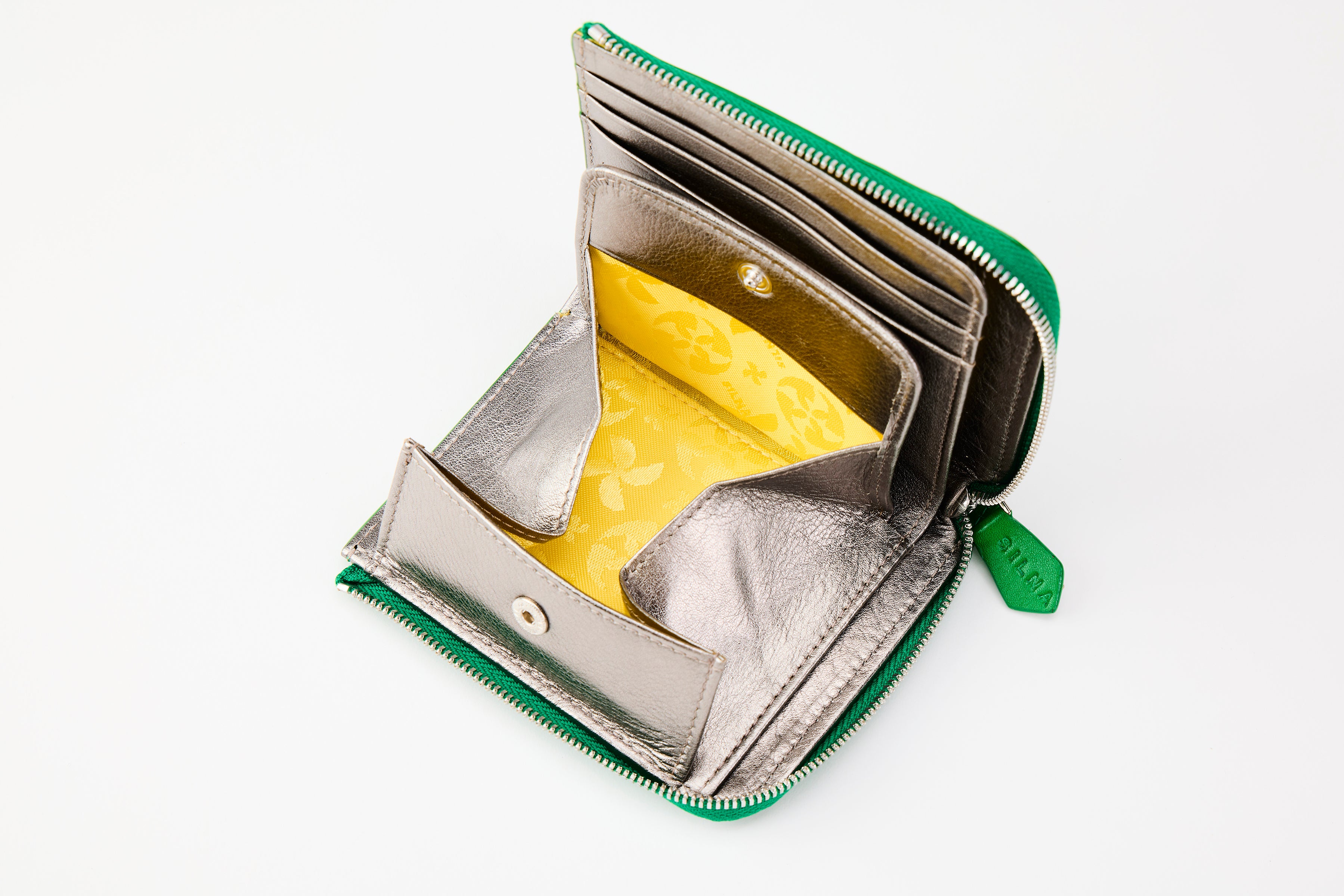 SHORT WALLET