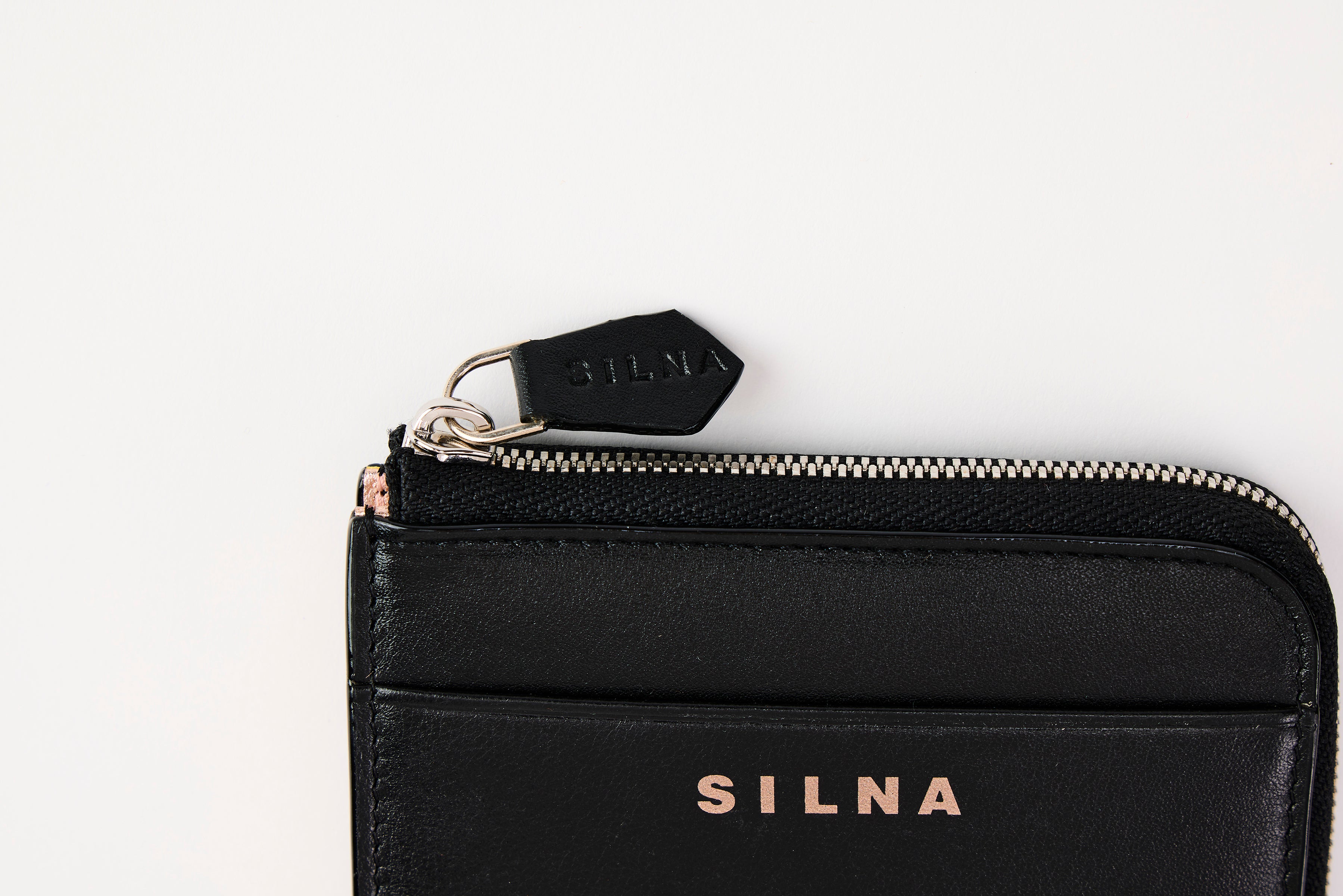 SHORT WALLET