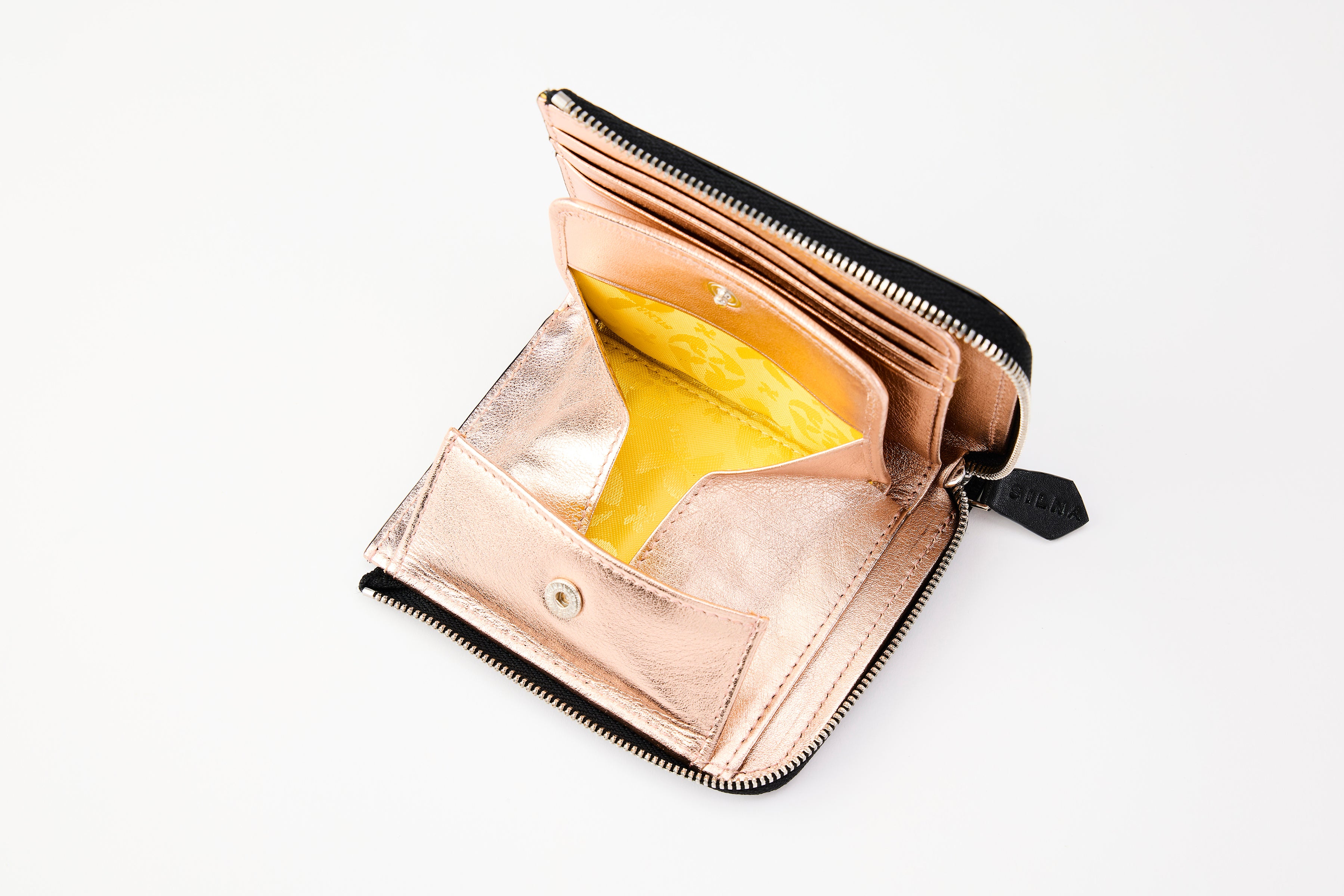 SHORT WALLET
