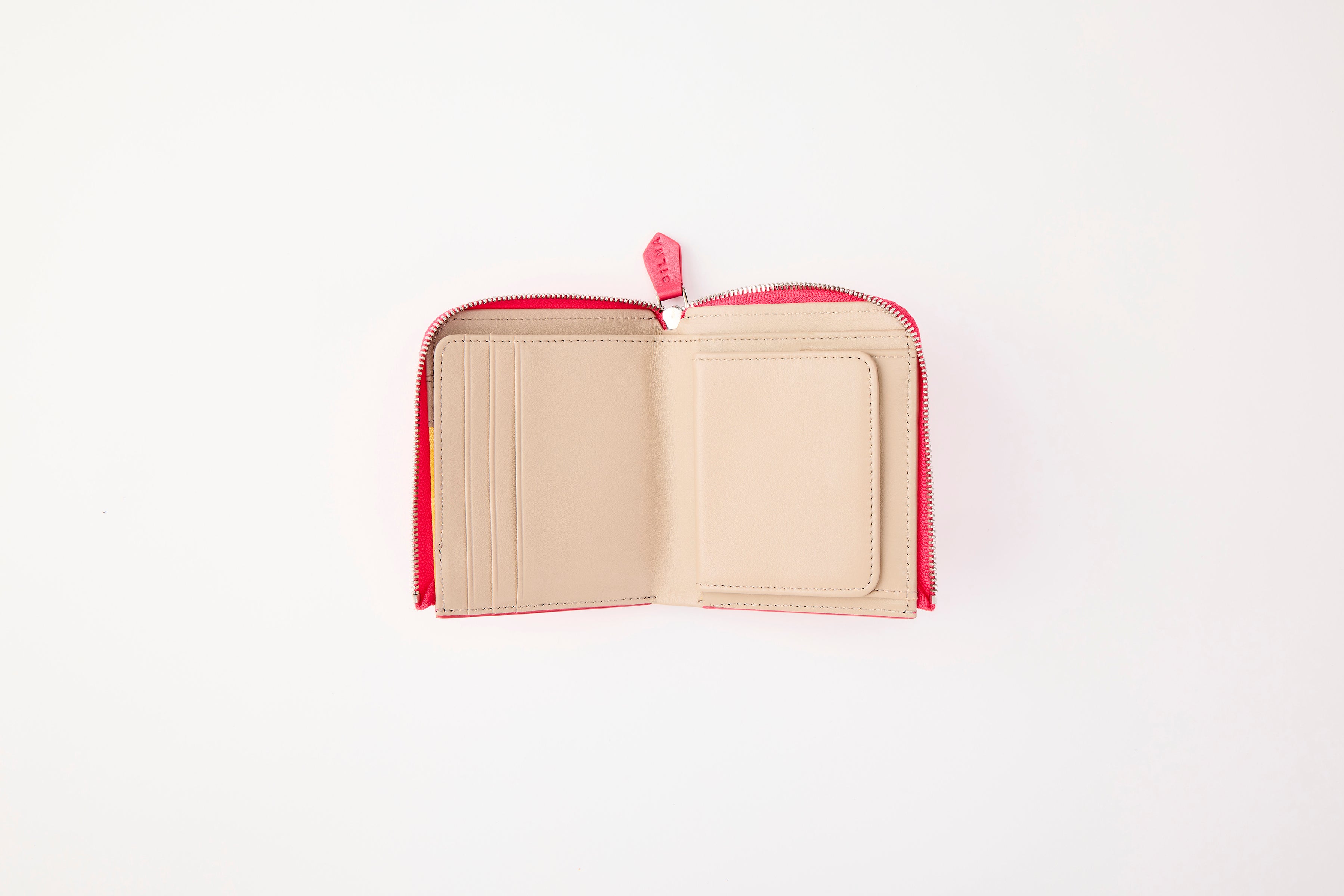 SHORT WALLET